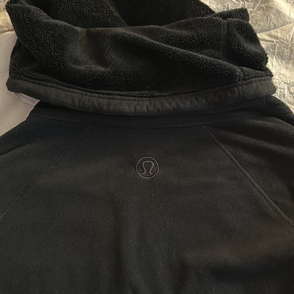 Lululemon Cowlneck Fleece - Picture 6 of 6
